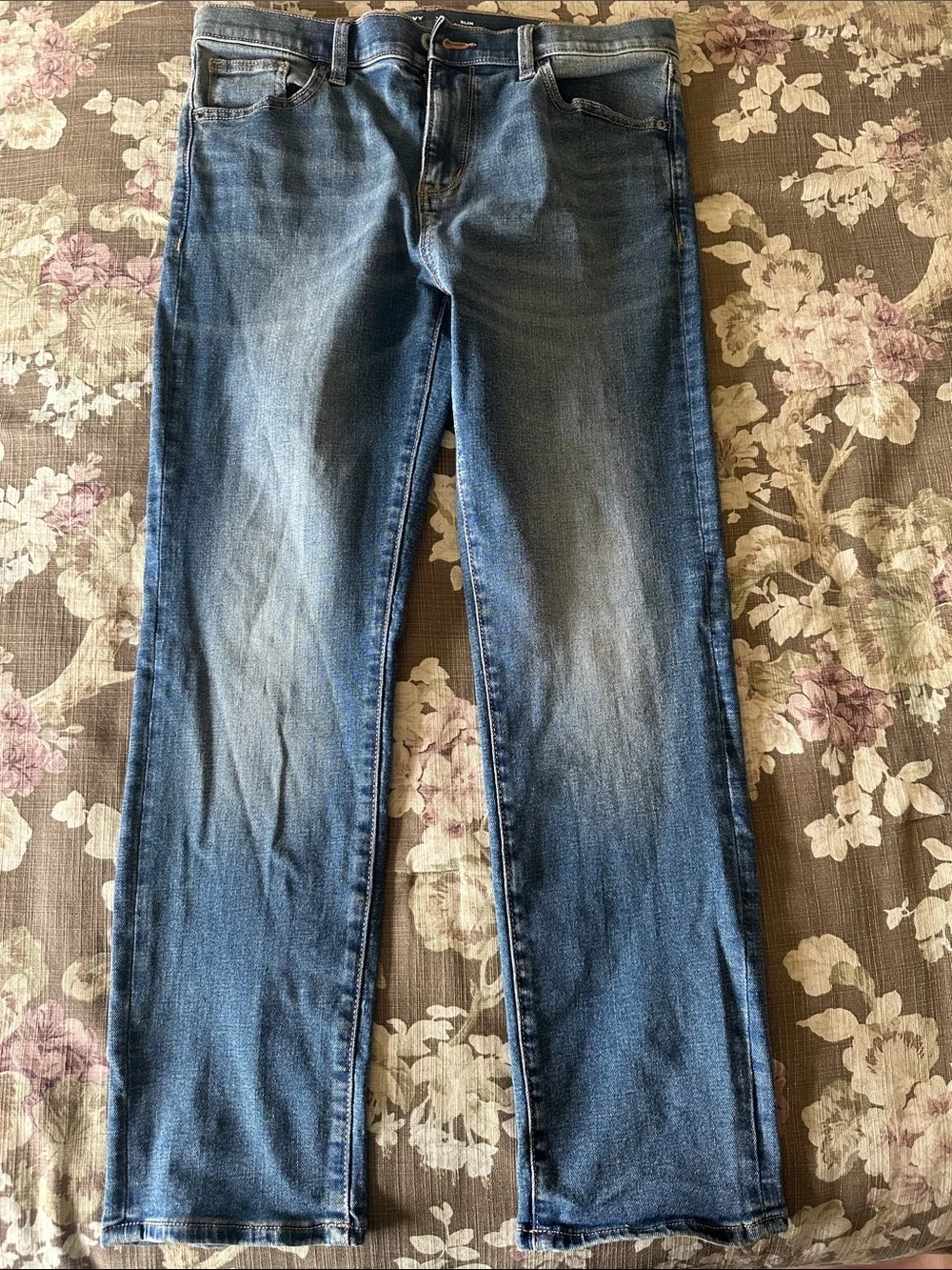 Old Navy Kids Slim Stretch Jeans in medium wash Blue